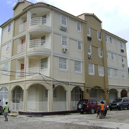 Caribbean Hotel Cayes Les Cayes Bagian luar foto