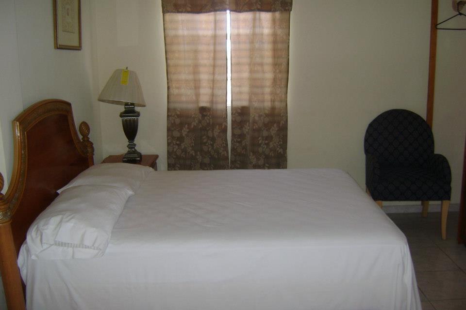 Caribbean Hotel Cayes Les Cayes Bagian luar foto
